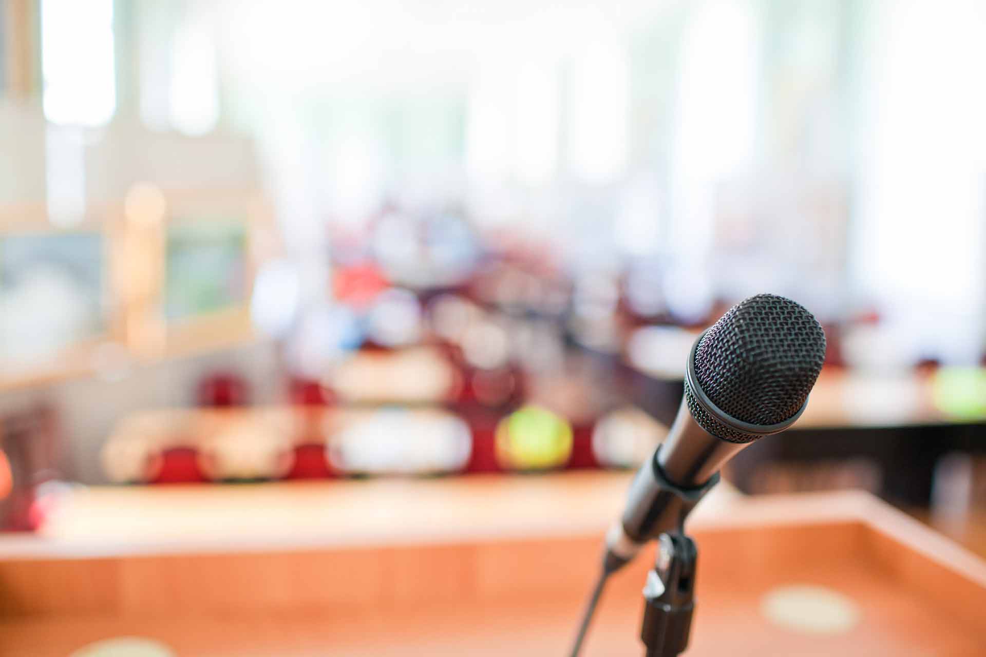 Hire Public Speaking Coach | Public Speaking Tips | Erik Palmer